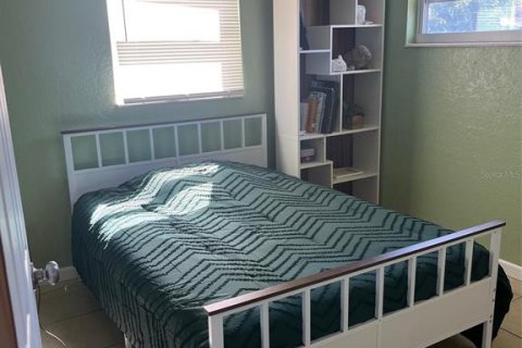 Casa en venta en Saint Petersburg, Florida, 3 dormitorios, 75.62 m2 № 1732294 - foto 6