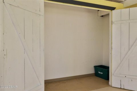House in South Daytona, Florida 3 bedrooms, 107.95 sq.m. № 1780429 - photo 24