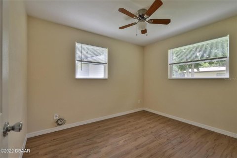 House in South Daytona, Florida 3 bedrooms, 107.95 sq.m. № 1780429 - photo 15