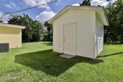 House in South Daytona, Florida 3 bedrooms, 107.95 sq.m. № 1780429 - photo 21