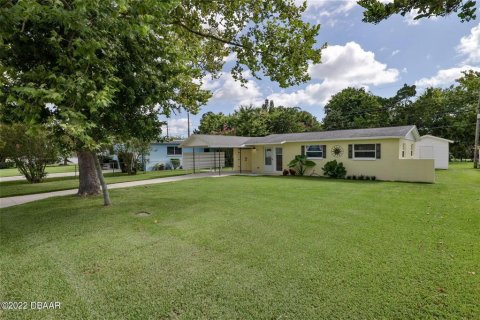 House in South Daytona, Florida 3 bedrooms, 107.95 sq.m. № 1780429 - photo 3