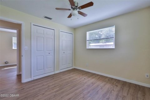 House in South Daytona, Florida 3 bedrooms, 107.95 sq.m. № 1780429 - photo 18