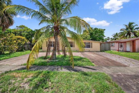 House in Sunrise, Florida 3 bedrooms, 137.5 sq.m. № 1844163 - photo 1