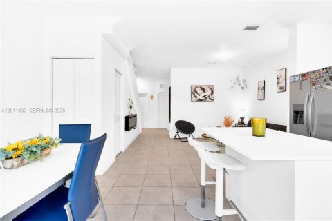 Adosado en alquiler en Homestead, Florida, 3 dormitorios, 123.37 m2 № 2075251 - foto 28