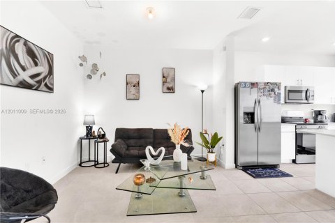 Adosado en alquiler en Homestead, Florida, 3 dormitorios, 123.37 m2 № 2075251 - foto 19