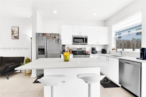 Adosado en alquiler en Homestead, Florida, 3 dormitorios, 123.37 m2 № 2075251 - foto 22