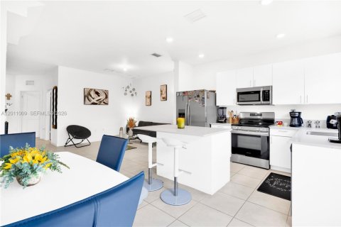 Adosado en alquiler en Homestead, Florida, 3 dormitorios, 123.37 m2 № 2075251 - foto 24