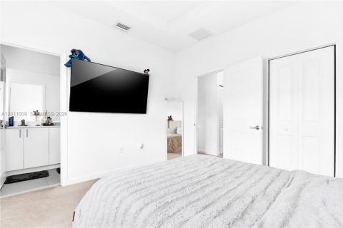 Adosado en alquiler en Homestead, Florida, 3 dormitorios, 123.37 m2 № 2075251 - foto 12