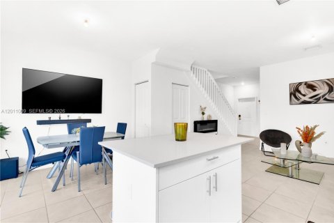Adosado en alquiler en Homestead, Florida, 3 dormitorios, 123.37 m2 № 2075251 - foto 25