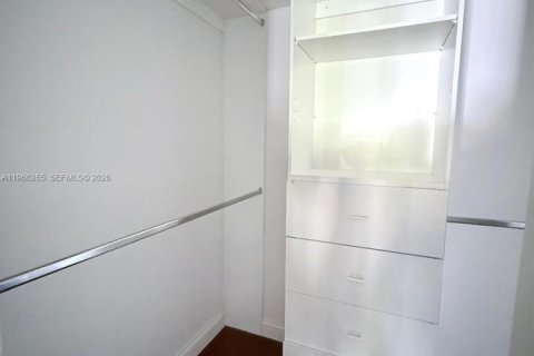 Copropriété à louer à Miami, Floride: 2 chambres, 80.82 m2 № 2028103 - photo 15