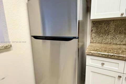 Copropriété à louer à Miami, Floride: 2 chambres, 80.82 m2 № 2028103 - photo 4