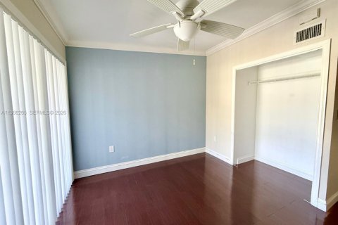 Copropriété à louer à Miami, Floride: 2 chambres, 80.82 m2 № 2028103 - photo 13