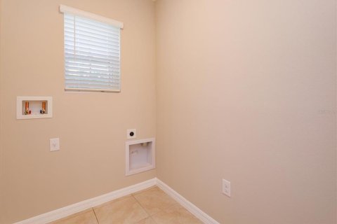 Casa en venta en New Smyrna Beach, Florida, 3 dormitorios, 204.01 m2 № 2150362 - foto 24