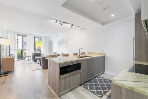 Condo in Miami, Florida, 3 bedrooms  № 1954755 - photo 11