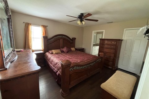 House in Cape Coral, Florida 3 bedrooms № 1878883 - photo 15
