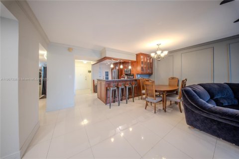 Condominio en venta en Miami, Florida, 2 dormitorios, 122.17 m2 № 1964497 - foto 8