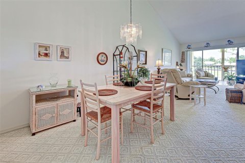 Condo in Venice, Florida, 2 bedrooms  № 2093941 - photo 24