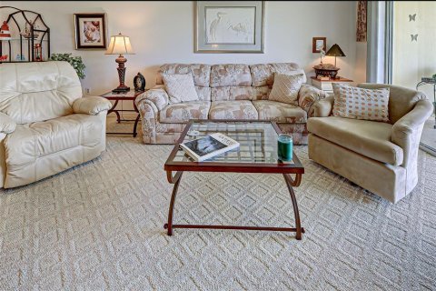 Condo in Venice, Florida, 2 bedrooms  № 2093941 - photo 30