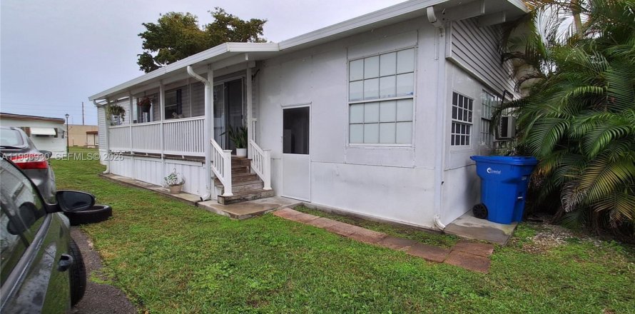 Casa en Davie, Florida 3 dormitorios № 2050606