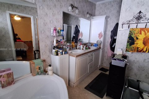 Casa en venta en Davie, Florida, 3 dormitorios № 2050606 - foto 16