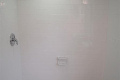 Condo in Tarpon Springs, Florida, 2 bedrooms  № 1831173 - photo 18