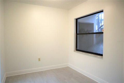 Condo in Tarpon Springs, Florida, 2 bedrooms  № 1831173 - photo 3