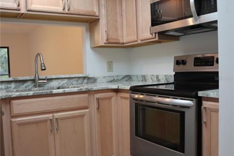 Condo in Tarpon Springs, Florida, 2 bedrooms  № 1831173 - photo 7