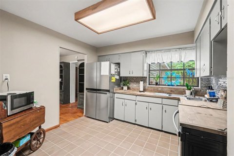 Villa ou maison à vendre à Tampa, Floride: 3 chambres, 137.5 m2 № 2150300 - photo 8