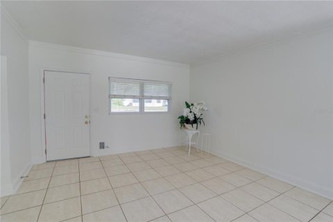 House in Casselberry, Florida 2 bedrooms, 107.02 sq.m. № 2278006 - photo 6
