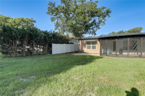 House in Casselberry, Florida 2 bedrooms, 107.02 sq.m. № 2278006 - photo 9