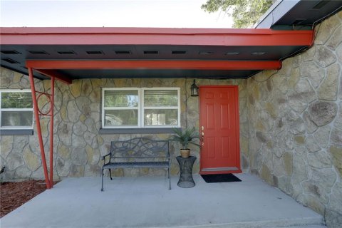 House in Casselberry, Florida 2 bedrooms, 107.02 sq.m. № 2278006 - photo 3