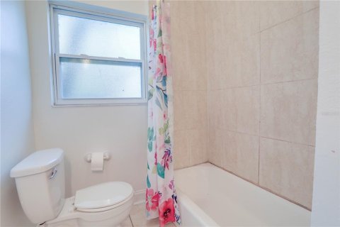 House in Casselberry, Florida 2 bedrooms, 107.02 sq.m. № 2278006 - photo 20