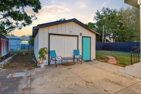 House in Tampa, Florida 3 bedrooms, 93.55 sq.m. № 2266807 - photo 16