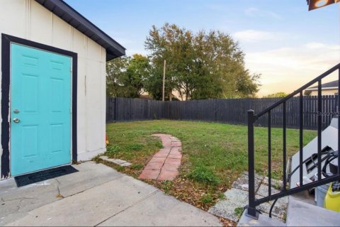 House in Tampa, Florida 3 bedrooms, 93.55 sq.m. № 2266807 - photo 14