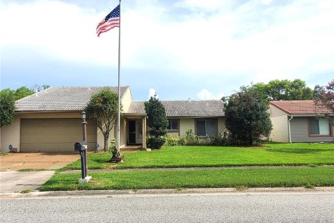 House in Orlando, Florida 3 bedrooms, 174.01 sq.m. № 2202871 - photo 6