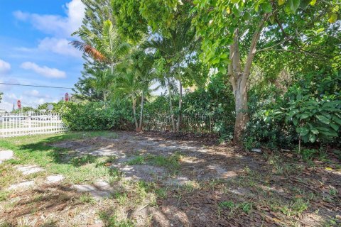 House in Miami, Florida 3 bedrooms, 91.79 sq.m. № 1823641 - photo 28