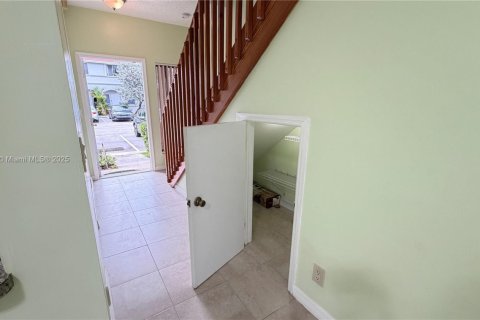 Adosado en alquiler en Miami, Florida, 2 dormitorios, 96.62 m2 № 1952176 - foto 15