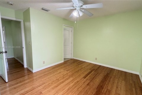 Adosado en alquiler en Miami, Florida, 2 dormitorios, 96.62 m2 № 1952176 - foto 20