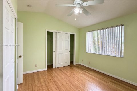 Adosado en alquiler en Miami, Florida, 2 dormitorios, 96.62 m2 № 1952176 - foto 24