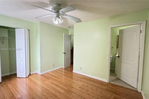 Adosado en alquiler en Miami, Florida, 2 dormitorios, 96.62 m2 № 1952176 - foto 19