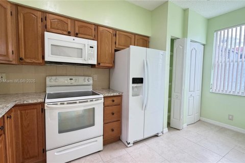 Adosado en alquiler en Miami, Florida, 2 dormitorios, 96.62 m2 № 1952176 - foto 6
