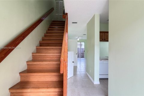 Adosado en alquiler en Miami, Florida, 2 dormitorios, 96.62 m2 № 1952176 - foto 3