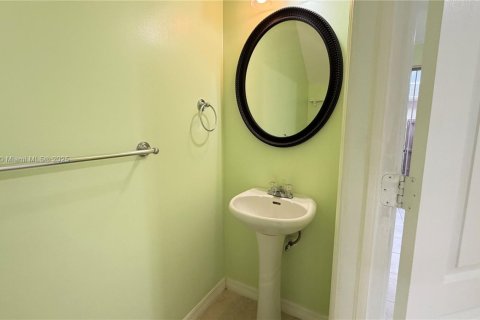 Adosado en alquiler en Miami, Florida, 2 dormitorios, 96.62 m2 № 1952176 - foto 14