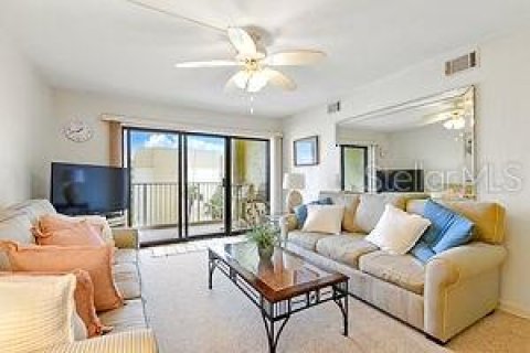 Copropriété à vendre à New Smyrna Beach, Floride: 2 chambres, 87.7 m2 № 1687681 - photo 2