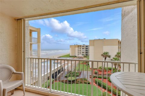 Condominio en venta en New Smyrna Beach, Florida, 2 dormitorios, 87.7 m2 № 1687681 - foto 1