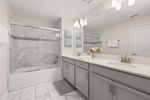 Townhouse in STOREY LAKE in Kissimmee, Florida 5 bedrooms, 201.41 sq.m. № 1894726 - photo 27