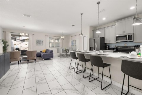 Townhouse in STOREY LAKE in Kissimmee, Florida 5 bedrooms, 201.41 sq.m. № 1894726 - photo 16
