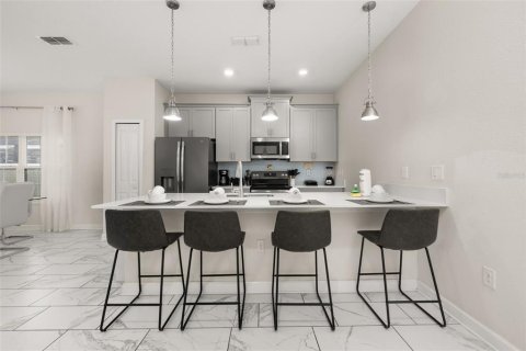 Townhouse in STOREY LAKE in Kissimmee, Florida 5 bedrooms, 201.41 sq.m. № 1894726 - photo 14