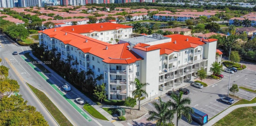 Condo à Doral, Floride, 2 chambres № 1985661