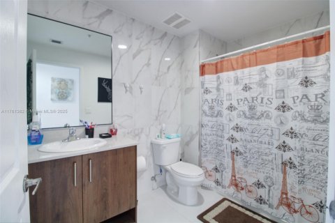 Copropriété à vendre à Doral, Floride: 2 chambres, 109.9 m2 № 1985661 - photo 10